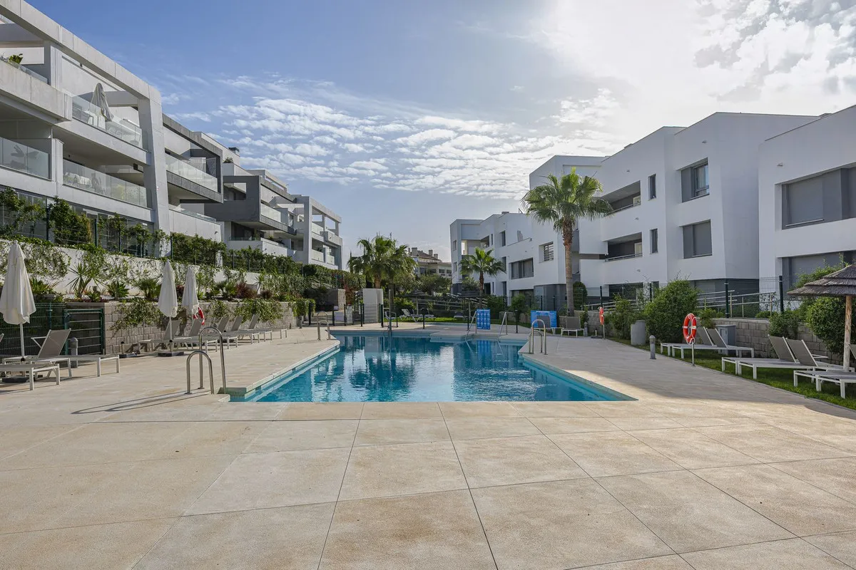 b4f2fd7a-ff93-4f9f-977f-e640d2e9de19