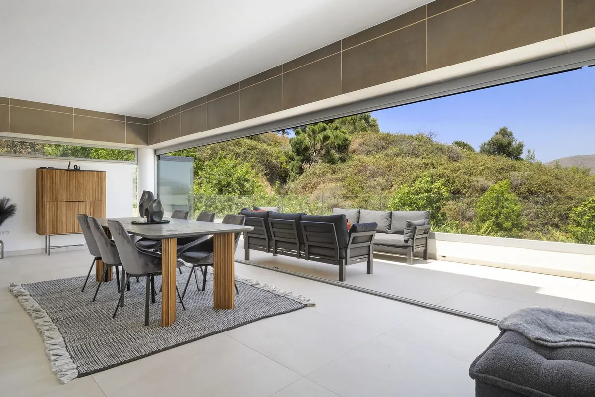 8651ce72-5eb1-4285-953a-ae124f445145