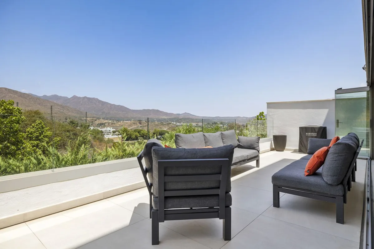 b30244ee-5eda-4cc8-81aa-462a06419968