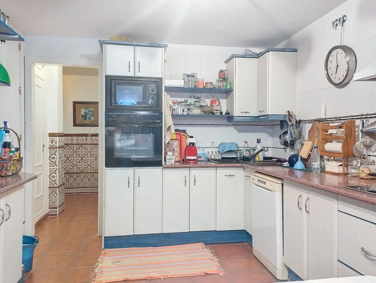 84f06fb2-0878-4c79-b840-f31c5b248ece