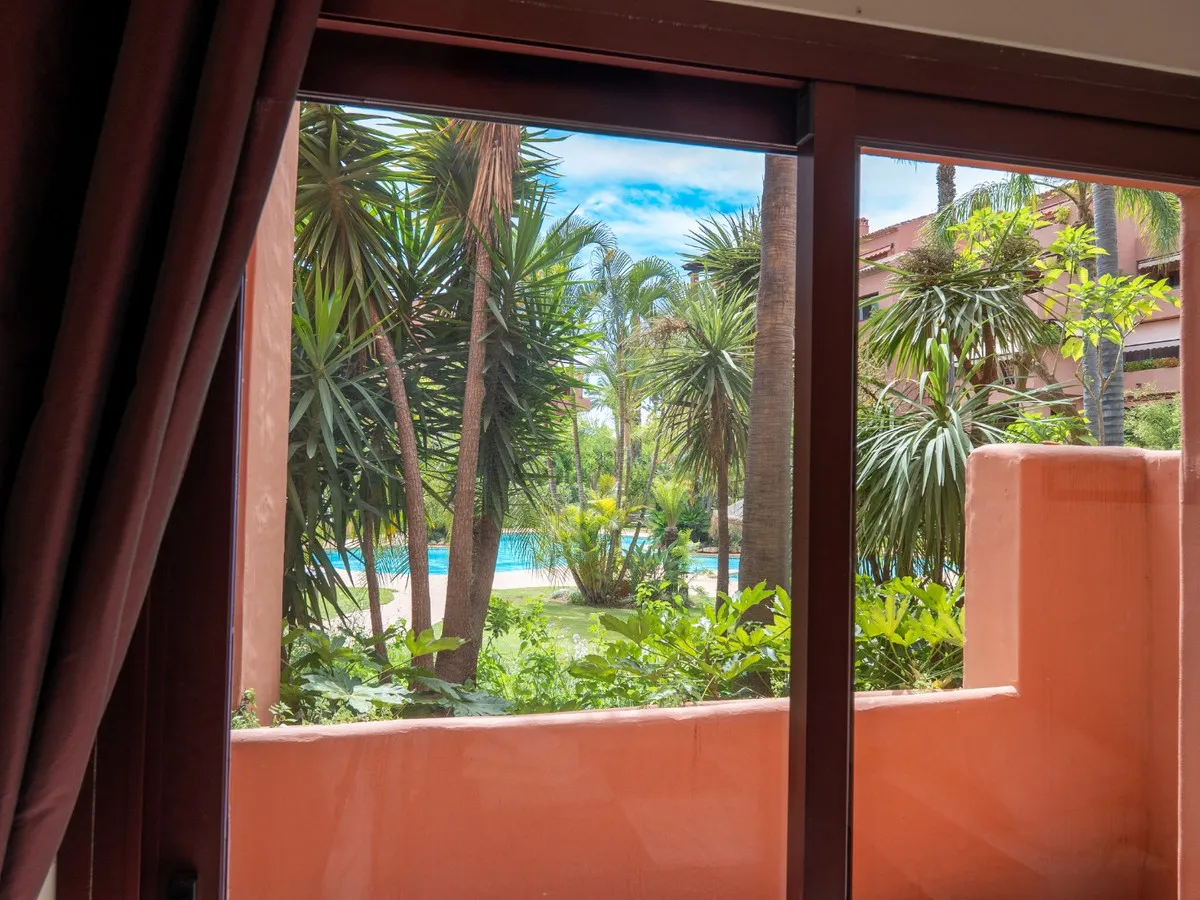 b067f61f-06c0-48c8-b94e-85d45acf7990