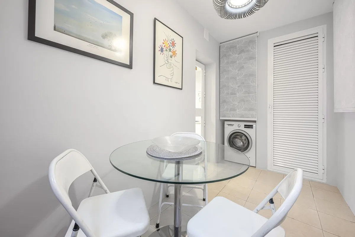 ae19cdea-e74f-4a2b-ab8e-326dc736b190