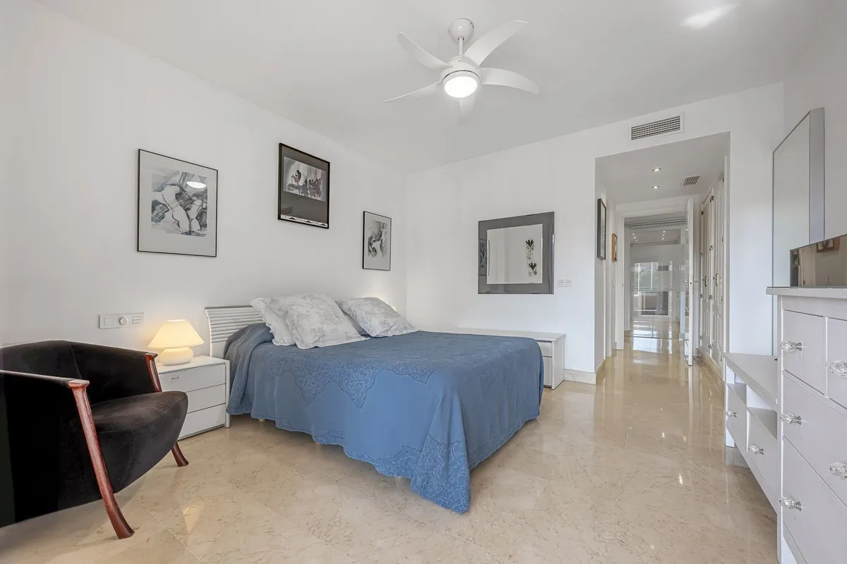 b2cae132-aa16-4452-a4d7-6d1f6c42df75