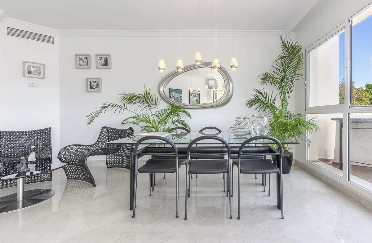 bdf0c4fc-b78b-42e6-a835-83b2c9d0ef33