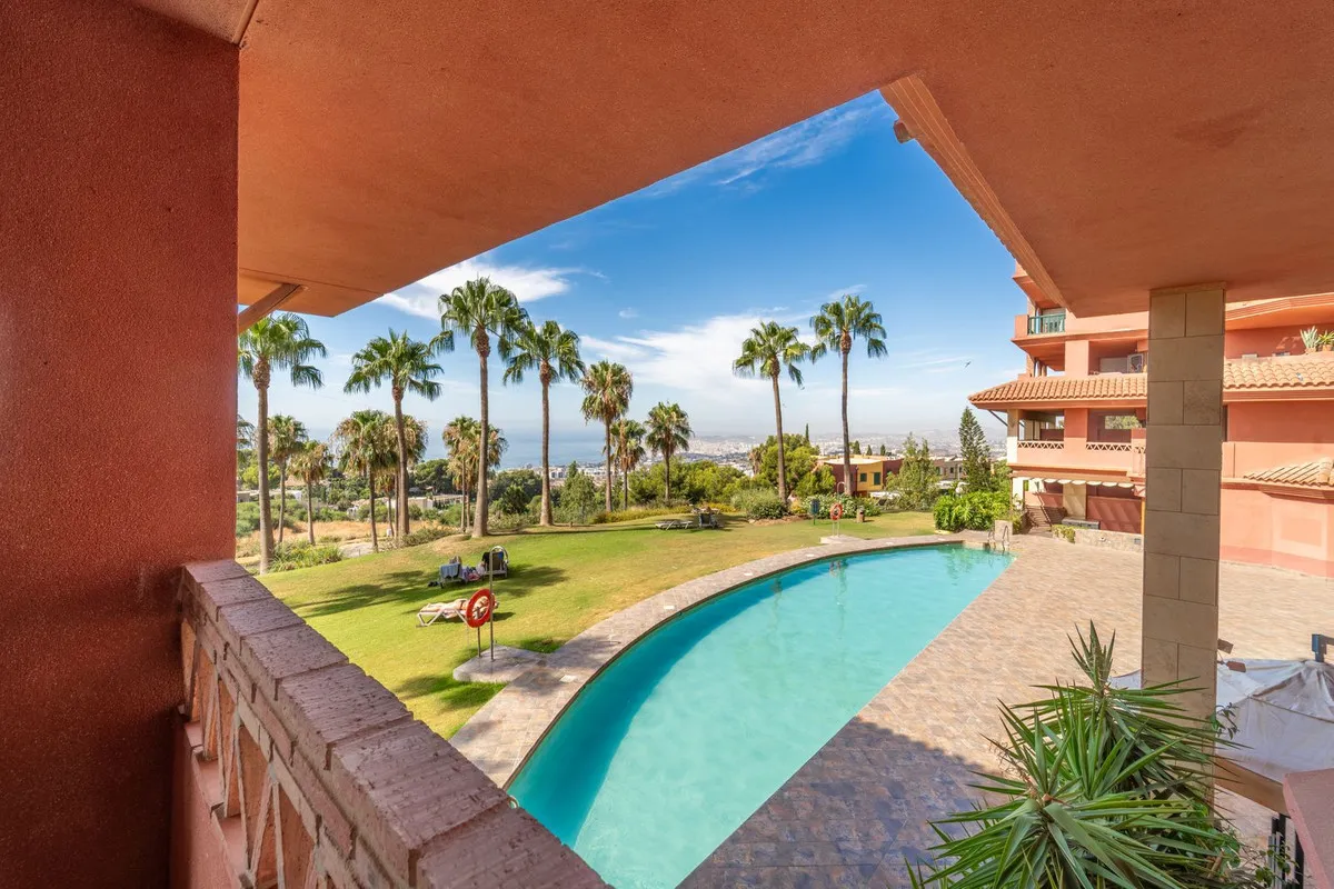 6c4f19cc-0bc9-4f15-9985-acf159e93abc