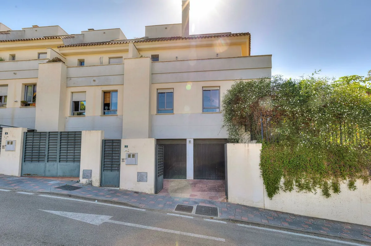 03ed8db3-7e4e-4100-8014-2f9020d9cd1e