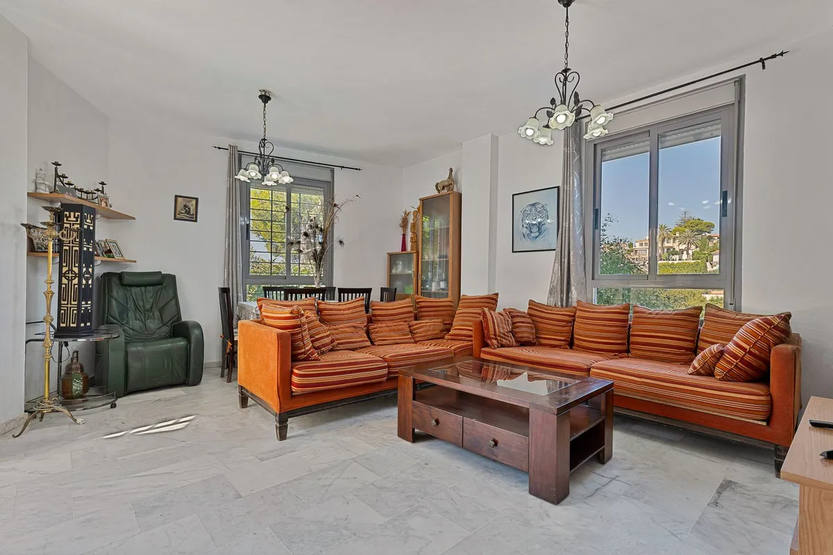 22bb090e-fe9a-4318-a327-bc64044949d5