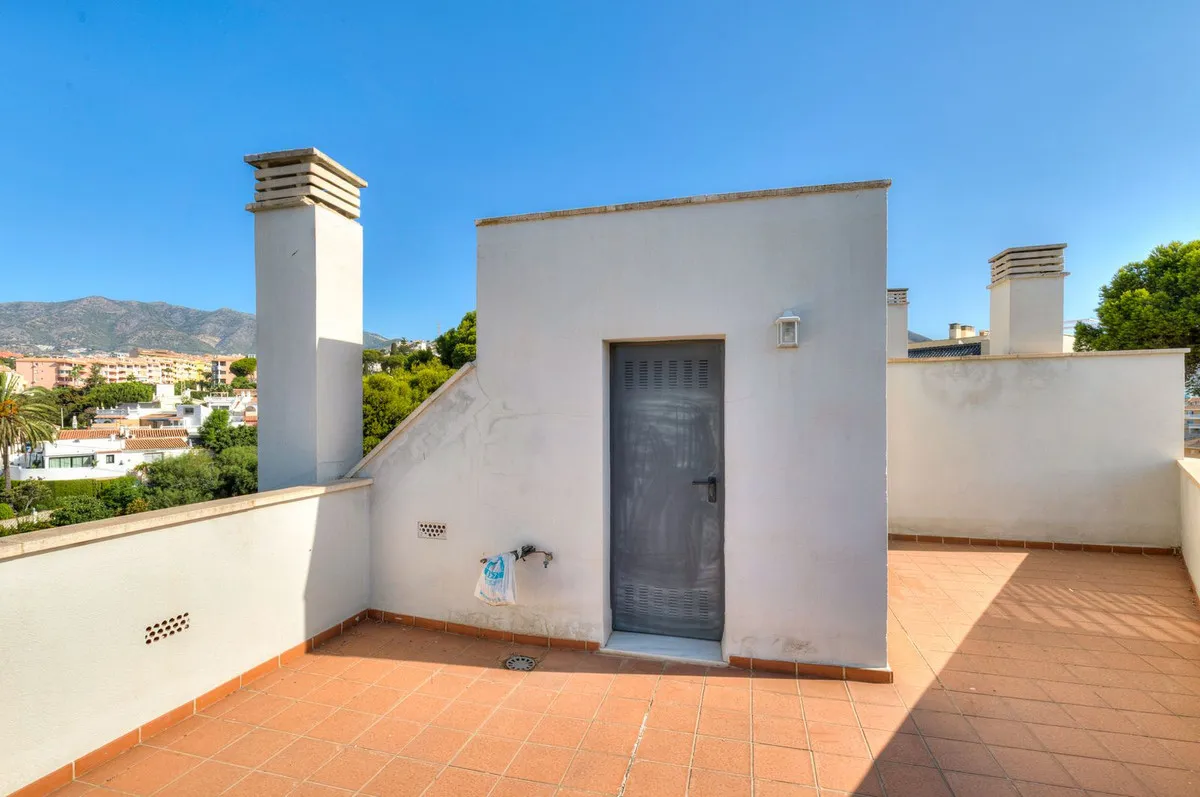 2f2655c7-4850-49de-a1a6-98d30eb33fbe