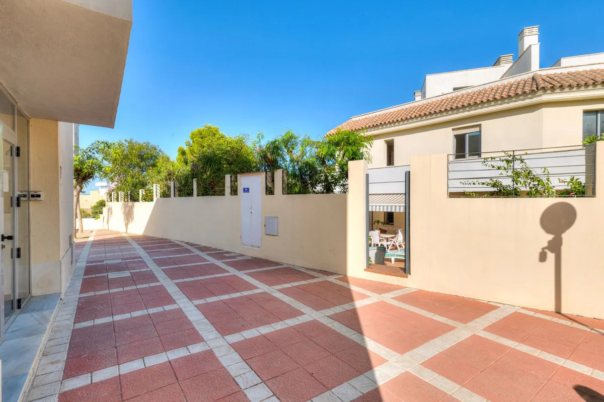 75696812-b3e7-479b-acfd-007d51f44fe1