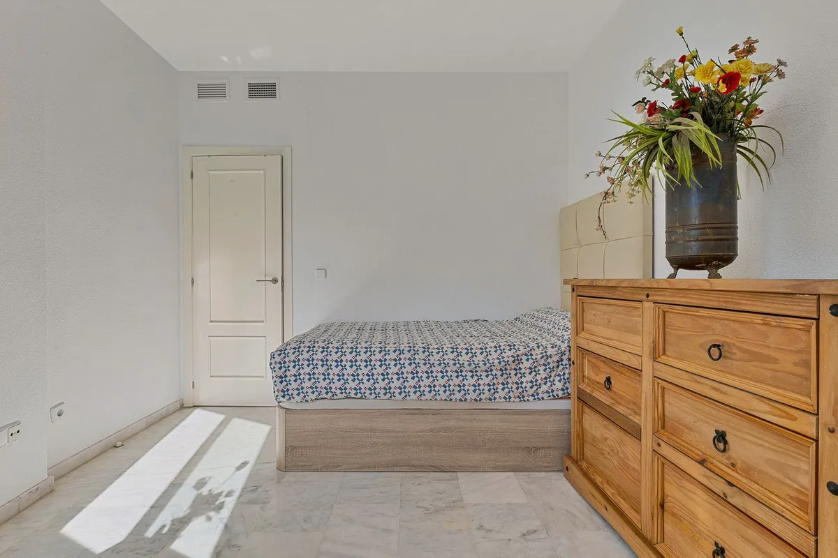 75d25381-f075-49a1-9c58-3a2ef6223387