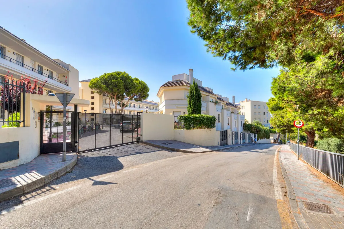 9ddcf32f-a5a5-4ddd-9453-342cafc1ba97