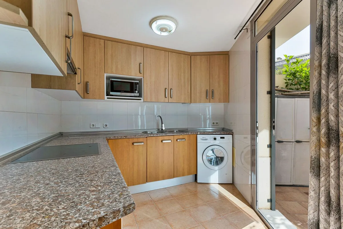 b5a906c2-aceb-4d42-9561-44d5b6ccd451