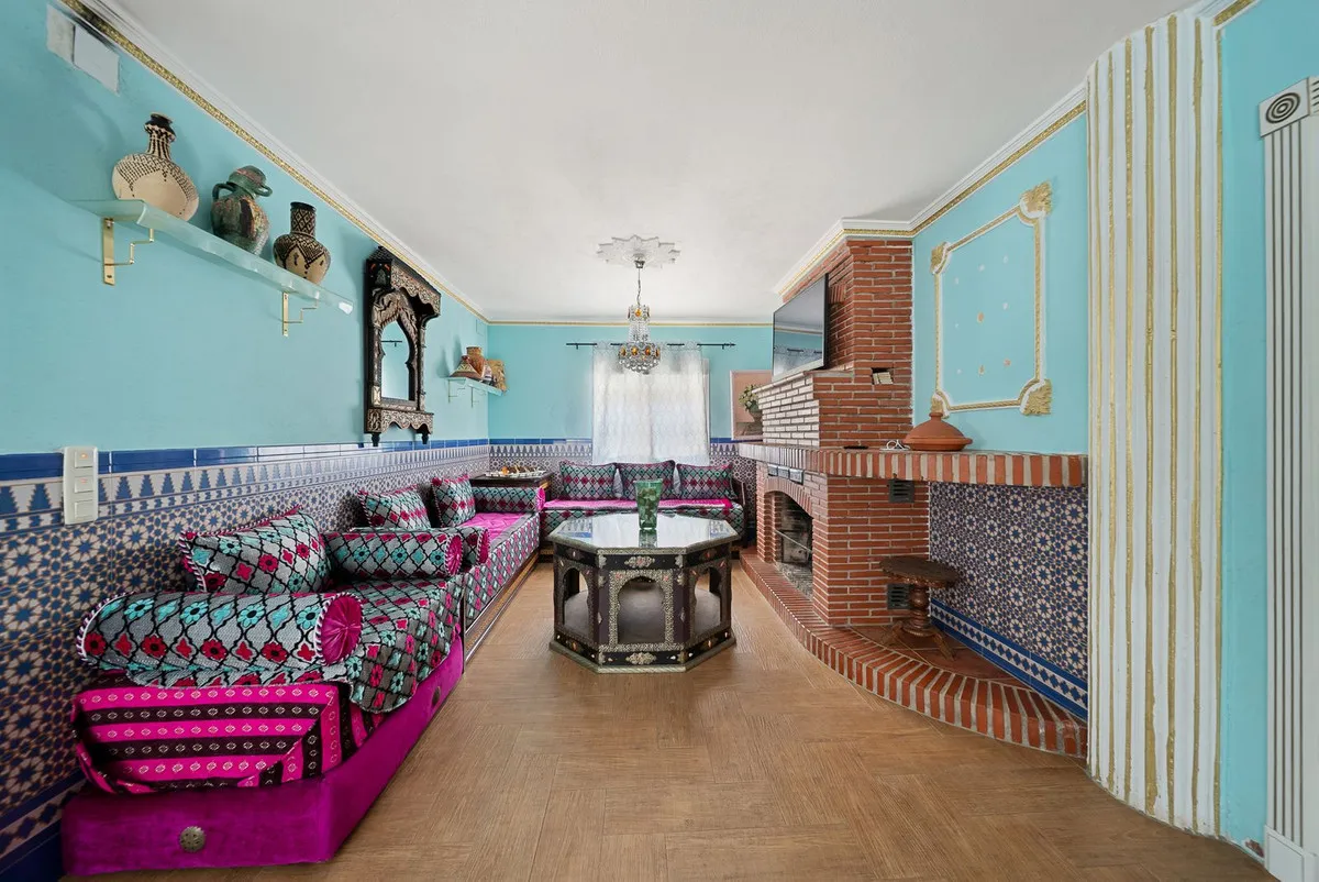 66c42136-b183-4465-8d4a-f2fe5213976b