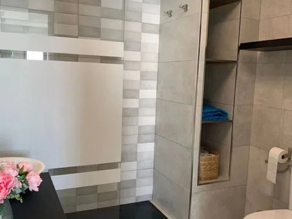 98b07492-d5d3-40ab-9fe7-37d623282fd4