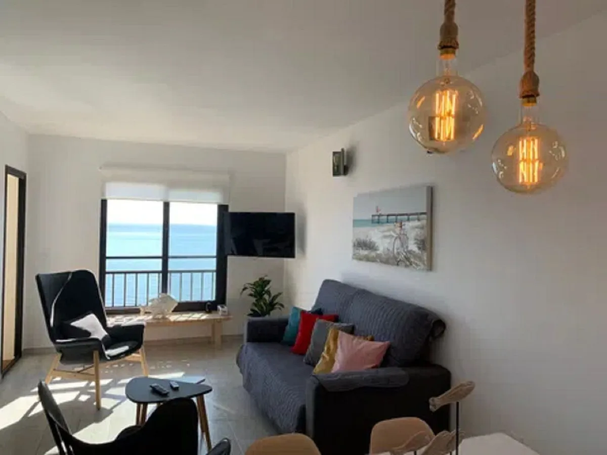 9e752579-328d-4d70-9a2f-1c35990de178