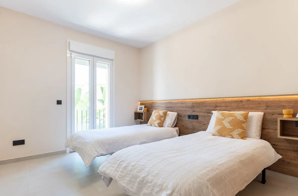 340d7924-2919-4537-a902-06737e622fa5