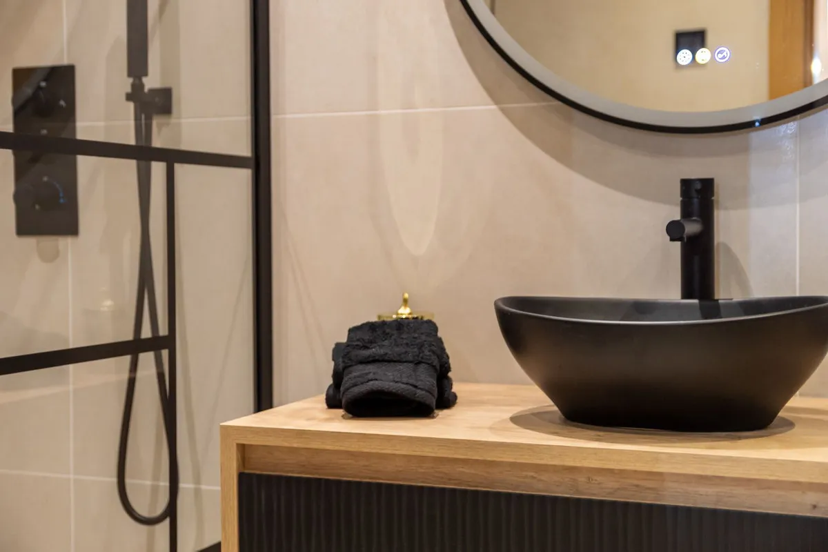 37da5d55-3c0f-42ed-972e-c13881c00fcb