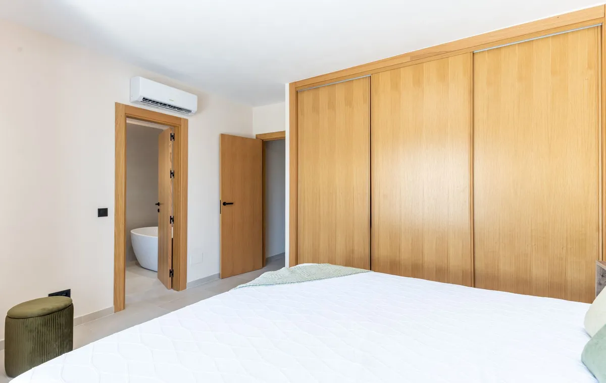 8069bfc8-1d87-47a3-a808-04477d42d5d6