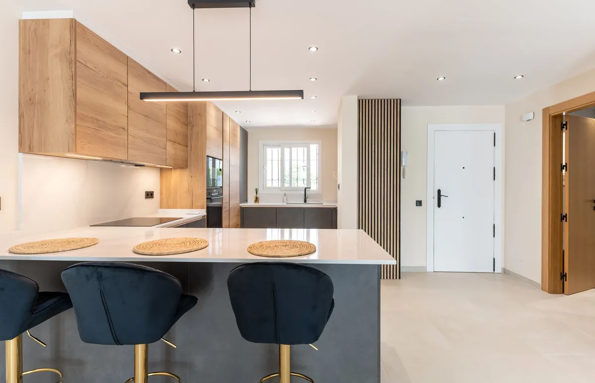 f01a2930-91b1-4690-ad94-9326c41ace5f