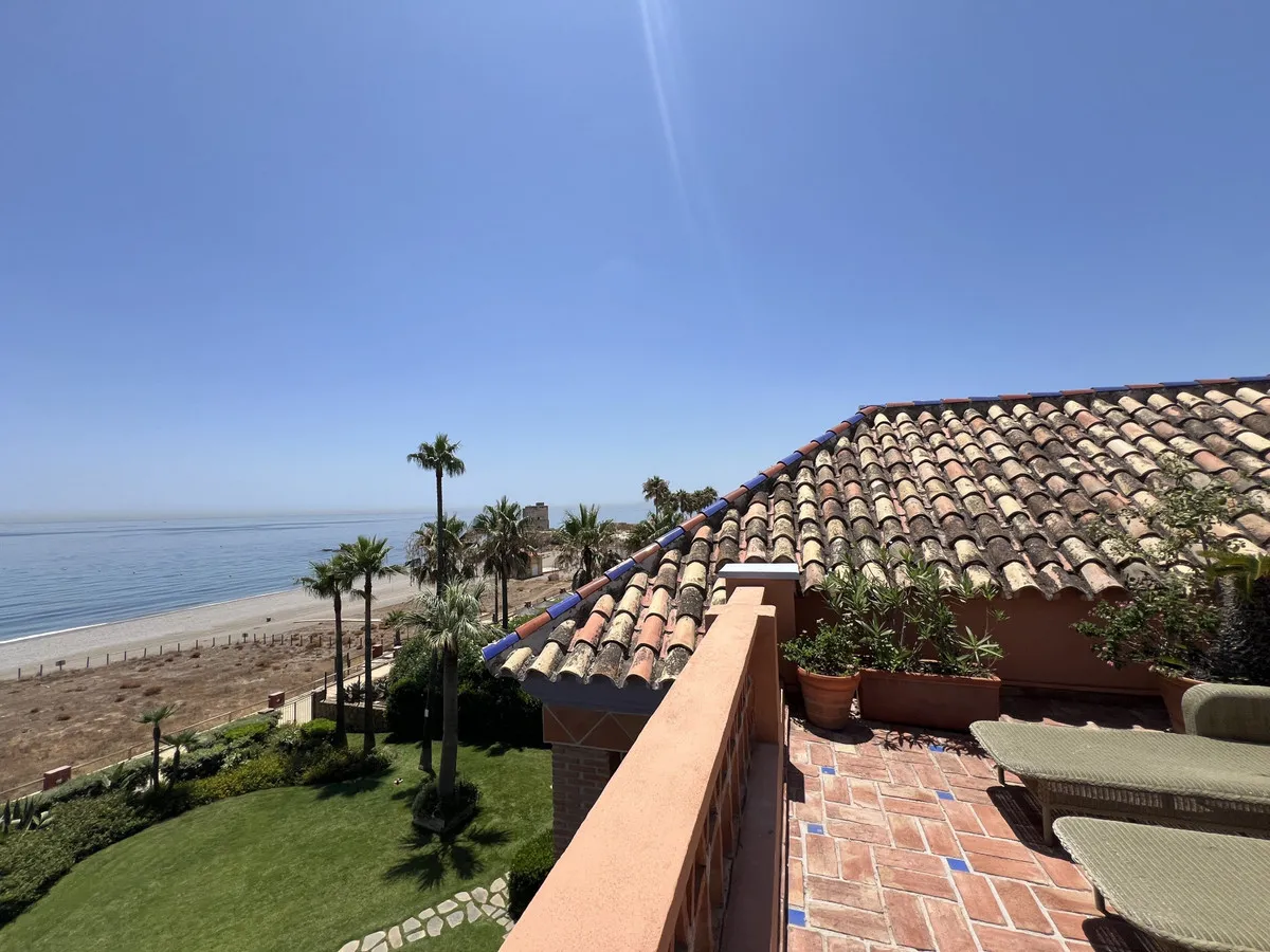 0635e146-65ea-4f73-916c-405c10cb30ad