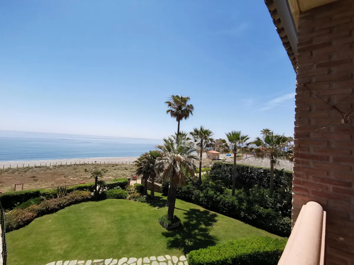 0f07b8c5-0c56-4da6-a970-c9928fb1d866