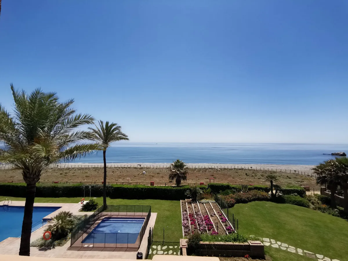 93fc53d9-3c4f-4943-b783-4b822e96f304