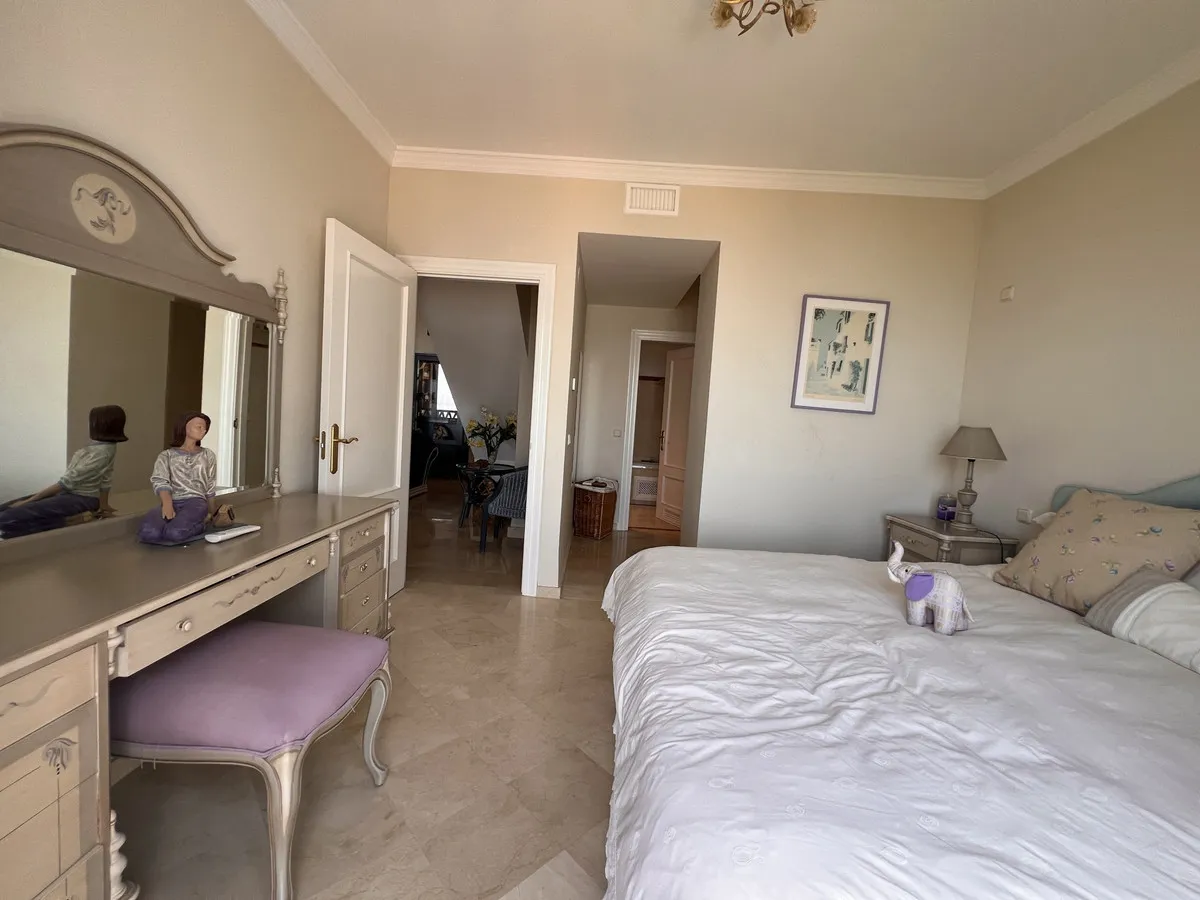 fd1ede8b-05ea-47a4-a17c-c584ffbc9bb0