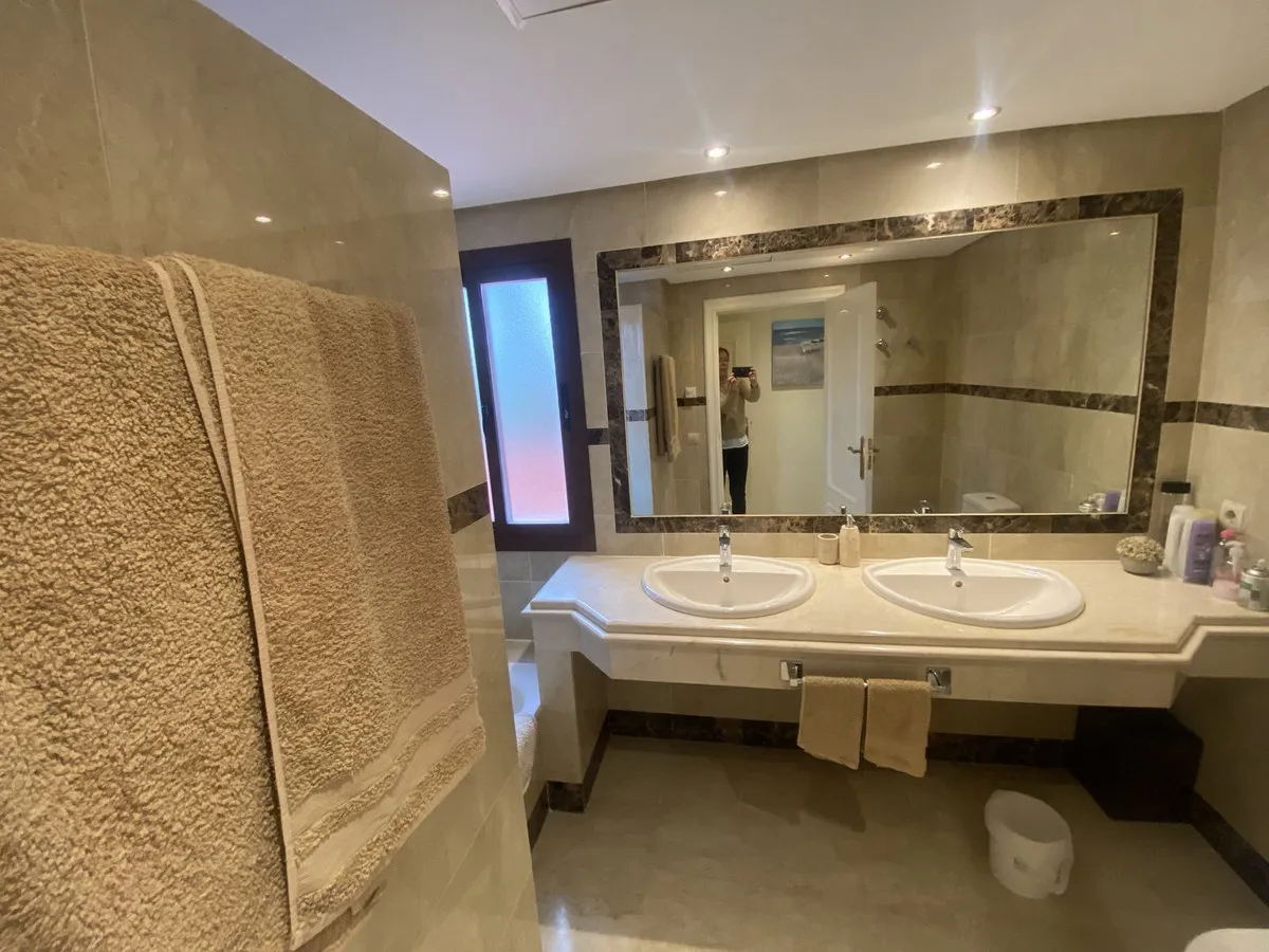 f0d9732b-e7c8-4df2-ae31-64f1bc8de6cc