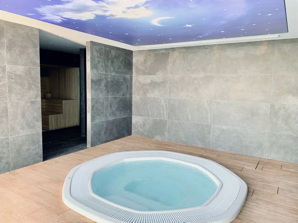 64f65f12-ab96-4c76-a80c-0a4c0c0f5786