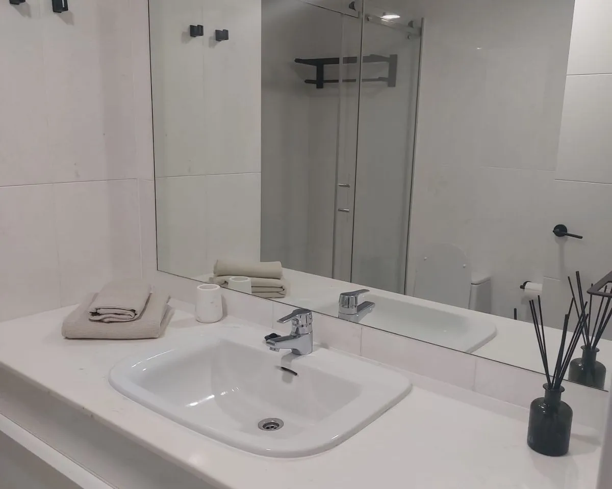 fea6d5a5-5e9c-4133-8807-4d679d7f6ceb