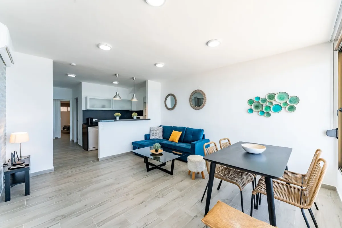 00826112-a618-4ffe-a4cc-17e01e1d5de9