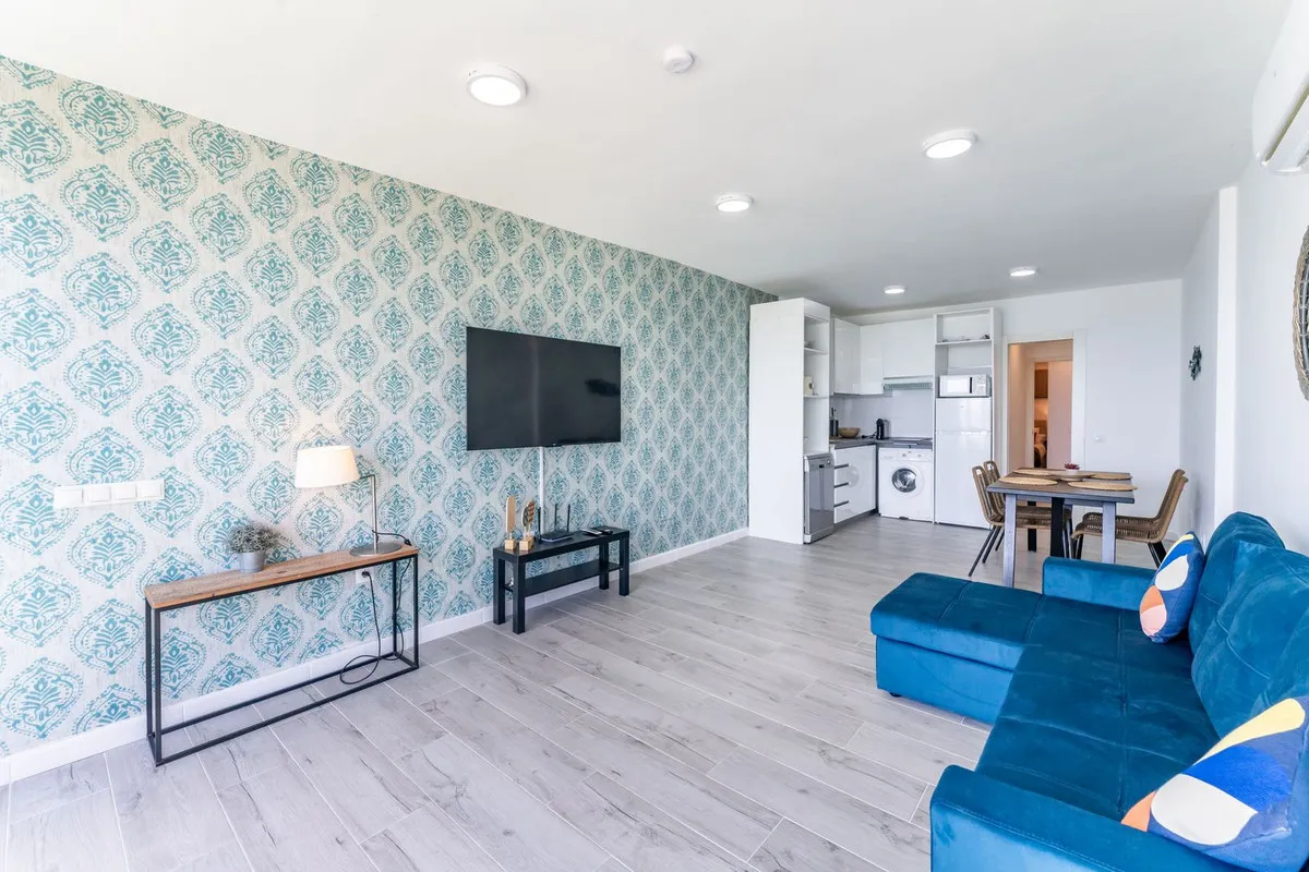 31009147-bb99-4f46-8c1c-8aa876bf13b7