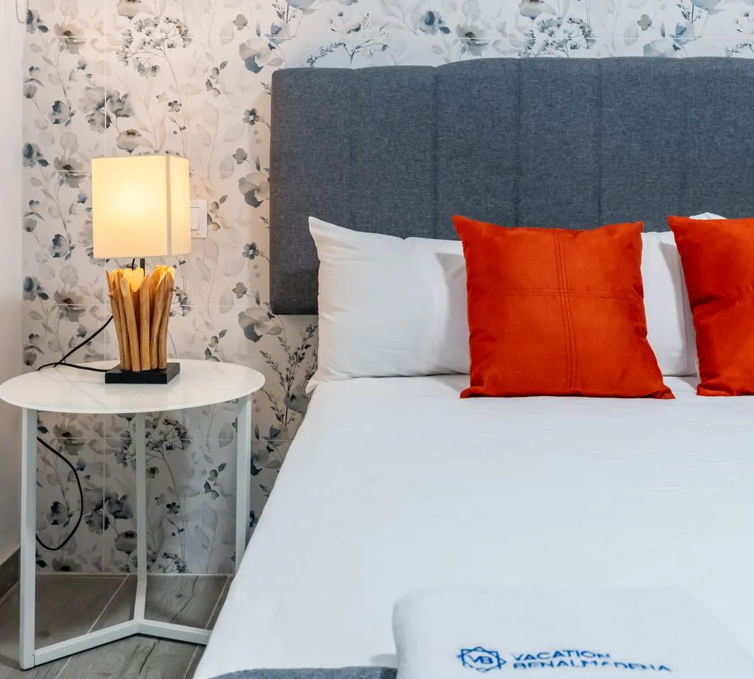 6bbee6a0-225d-4c1c-8eb5-1967a248a0f2