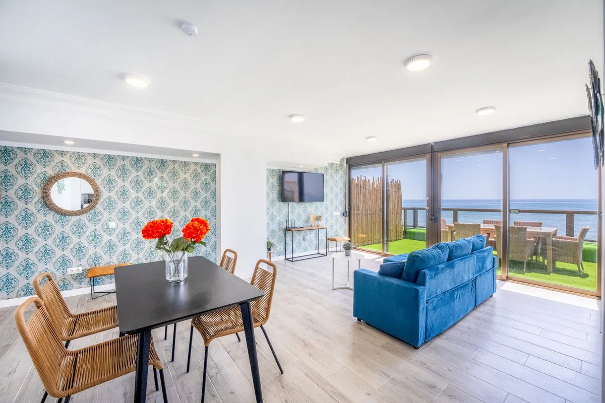 7f2d619a-fae8-4992-bd2d-fac97c25882c