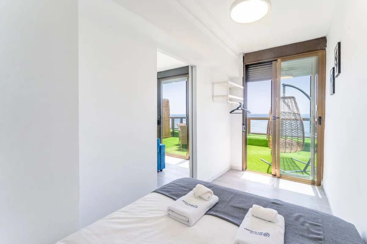 a50469d3-fd45-4b55-8834-3920aebaec54