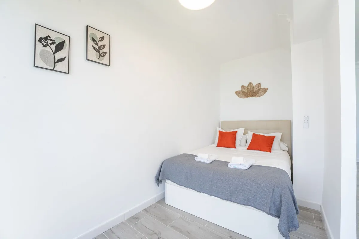 cafb7ab6-56b6-482e-89c7-c387e5c9b4db