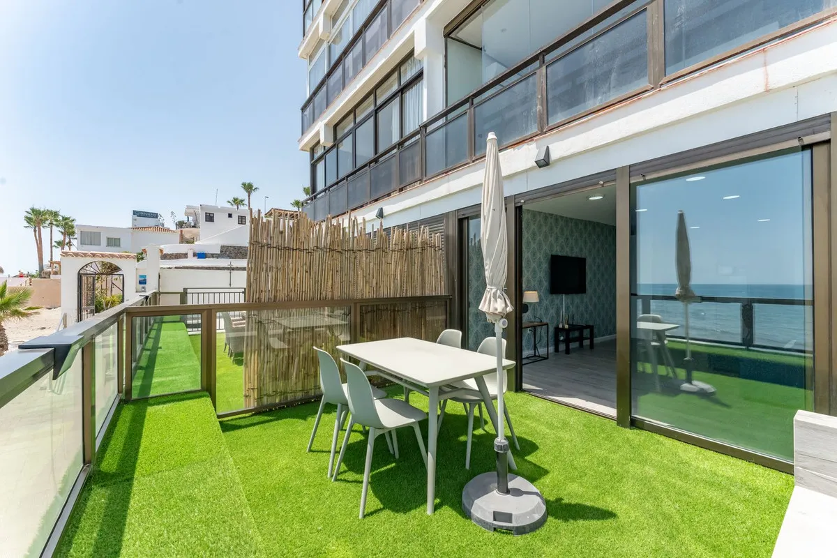 ee9404e4-142d-421e-aacf-12f70f8fb38d