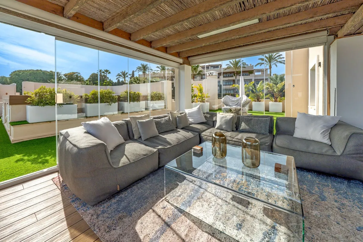 19042818-65ee-4f1d-a1f8-434ead849037