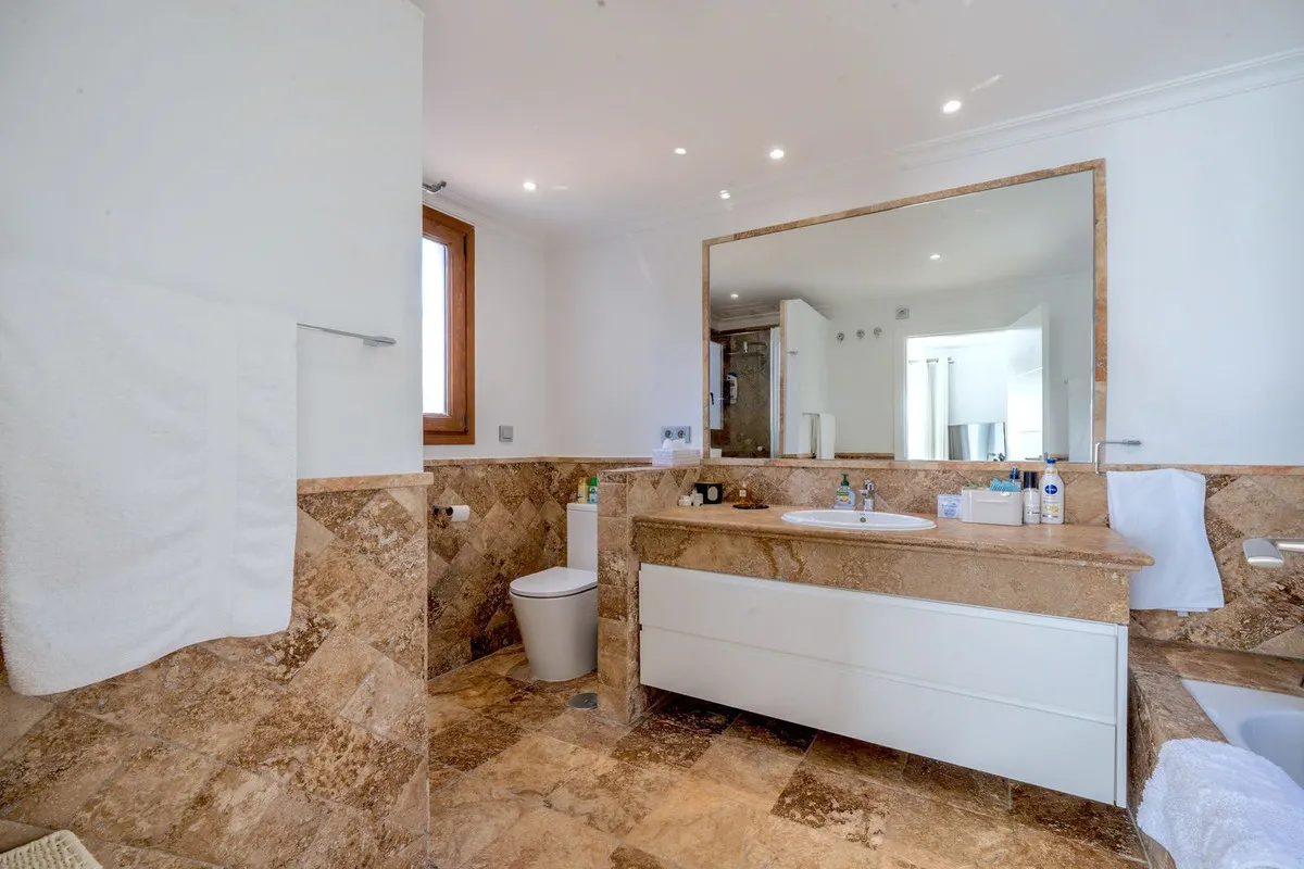 89786965-7186-4fda-bff0-81b9fd9fec4c