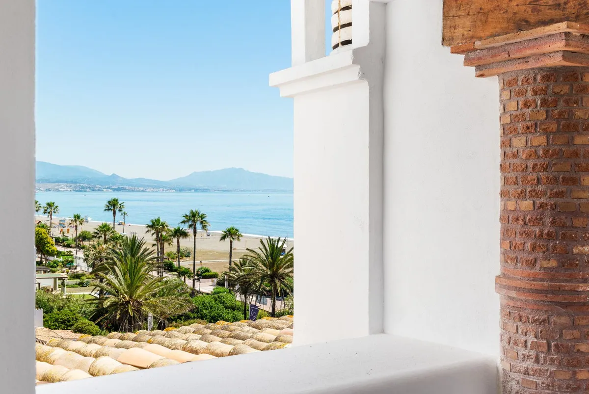 6a2017bd-b755-4b2e-8d43-950bb889311a