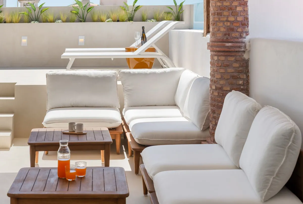 8121b9df-dd8e-4759-a109-112b926b788e