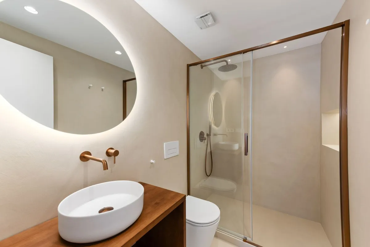 cbd35bf8-17f3-4b6b-8851-6e38ae461833