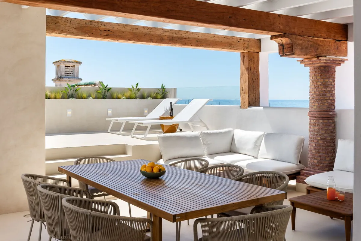 d282fe2f-00c9-4d8f-b862-790d3862b04a