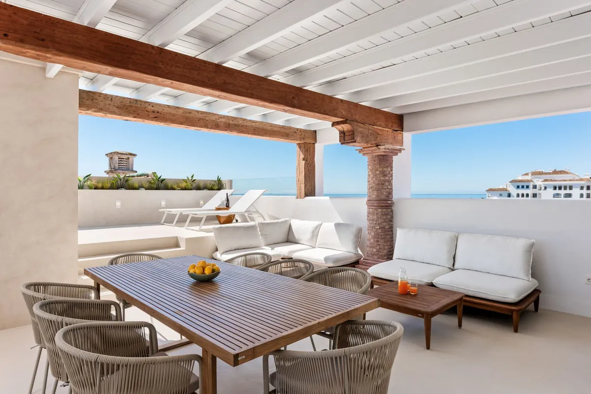 e7eefcf4-1e26-4756-8427-0fc8e2b3911c