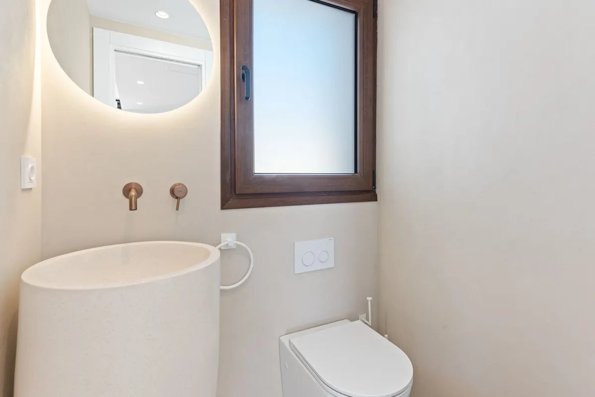 ea6807a6-b600-46bc-af22-76789b8e8237