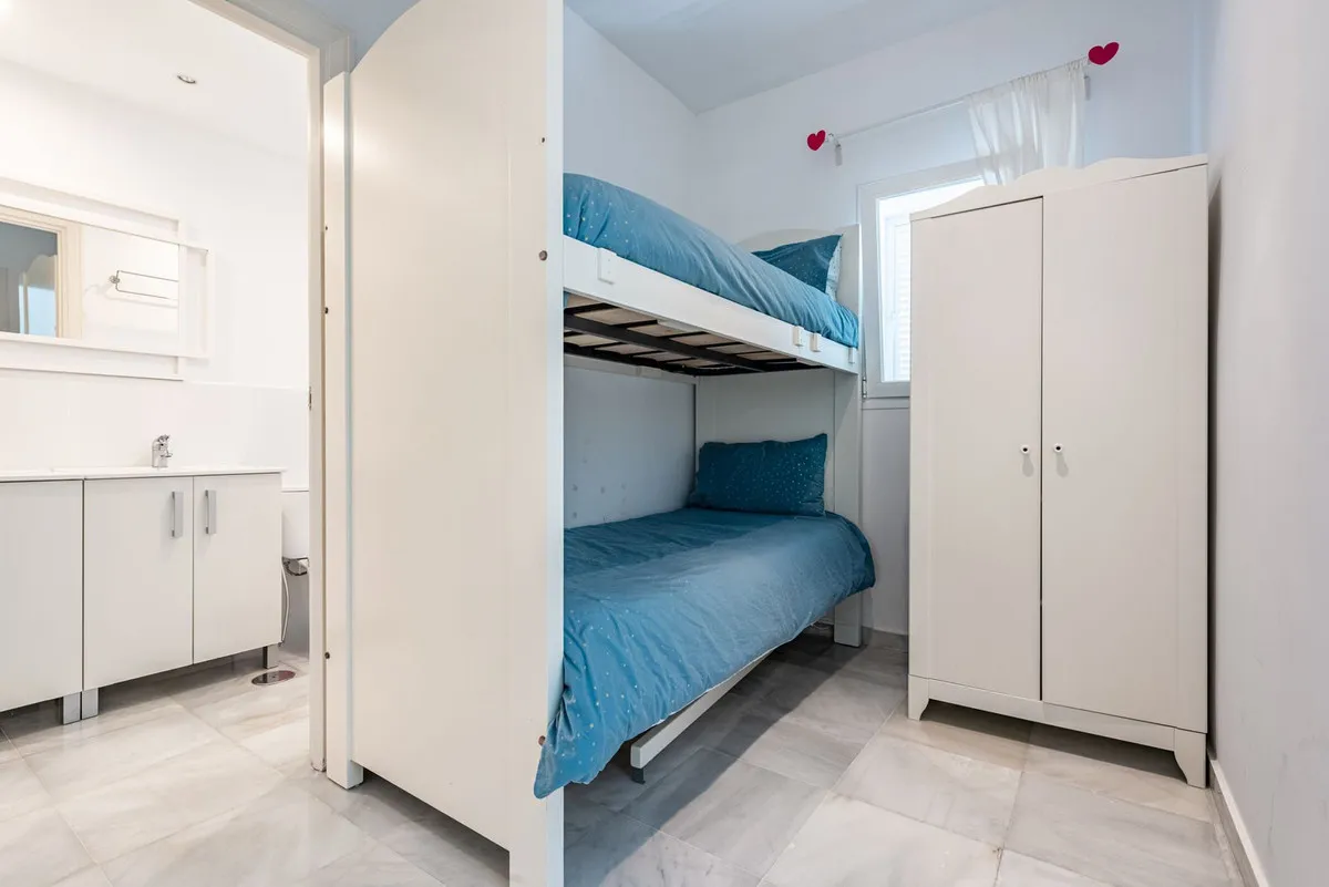 d8adb44d-4fdf-44d8-9c19-0bb9b0cb6682