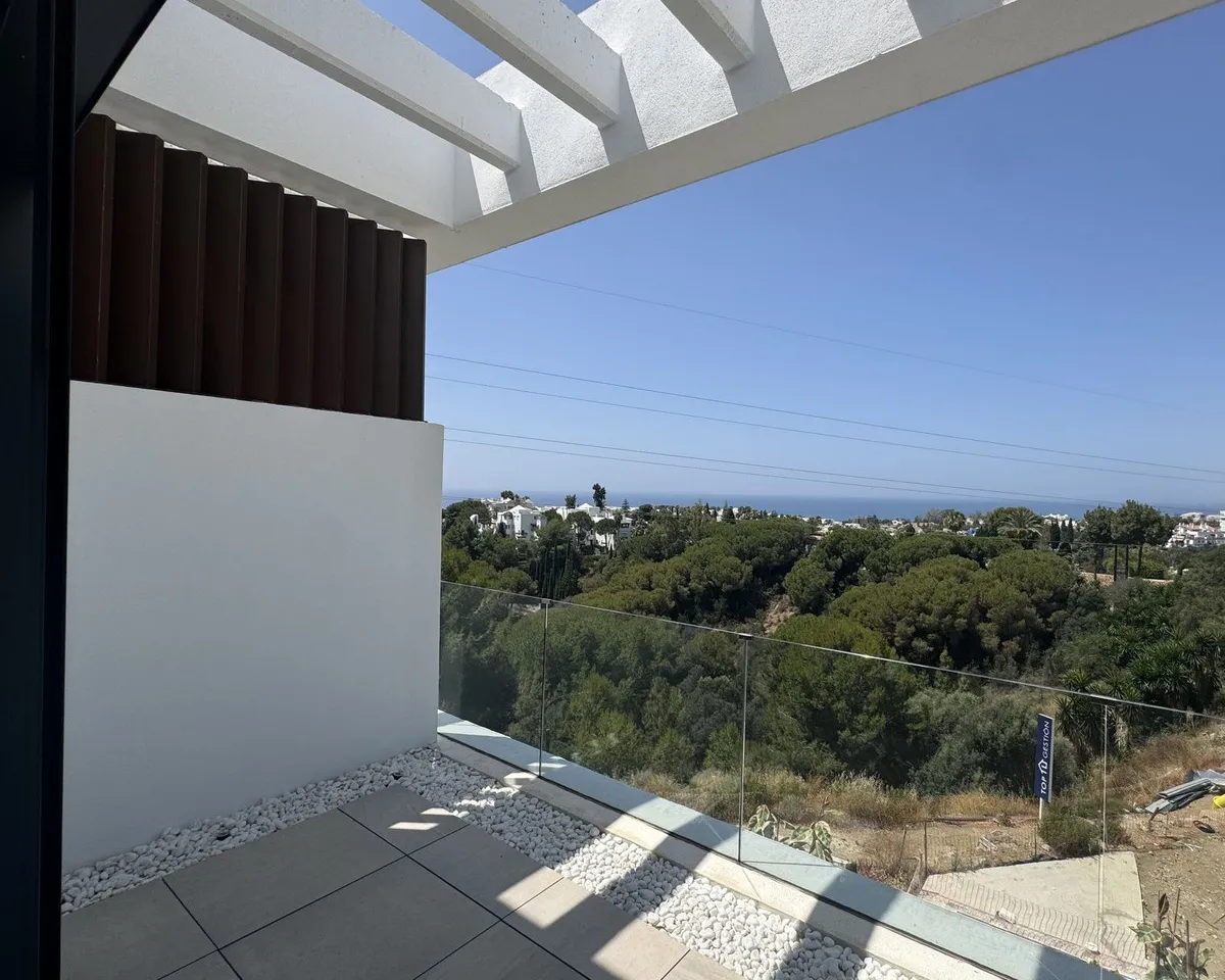 8742b0e2-7dea-47d0-b71e-2f732fd3d748