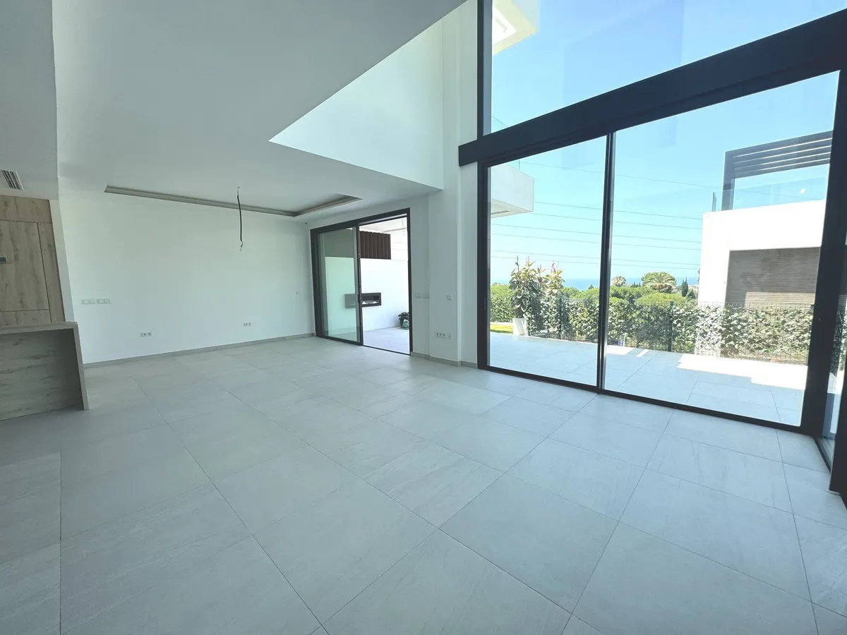 90dd0e3f-309a-463c-87f5-ad958c704153