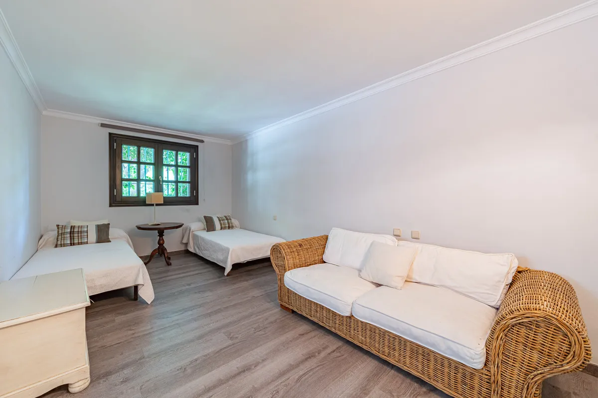 6e984c89-6688-4f7e-b6f8-33f47f7ca56d