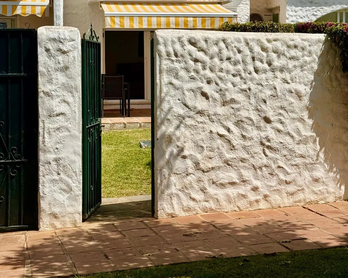 92af0c27-0859-4706-838e-a8d76bb686c8